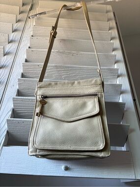 Fossil Cream Leather Crossbody Bag with Front Pocket